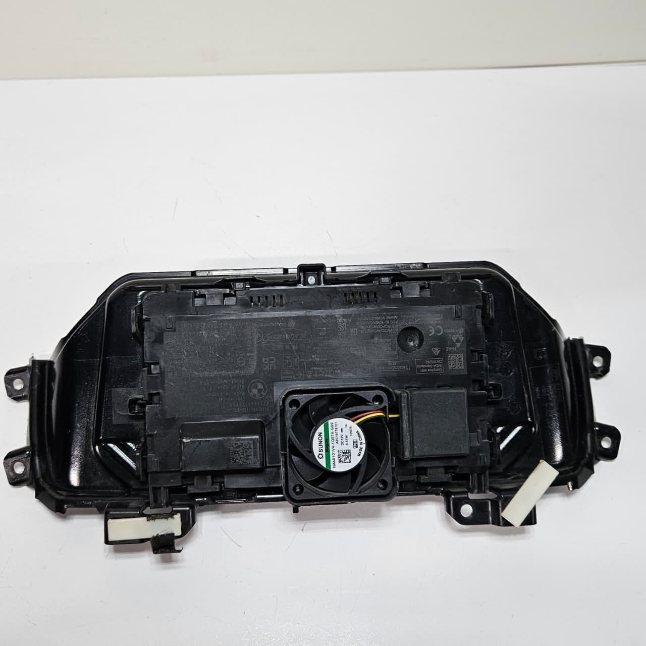 2022-2024 BMW X1 U11, X2 U10, X3 G45, Wireless Charging Tray 5A623B0