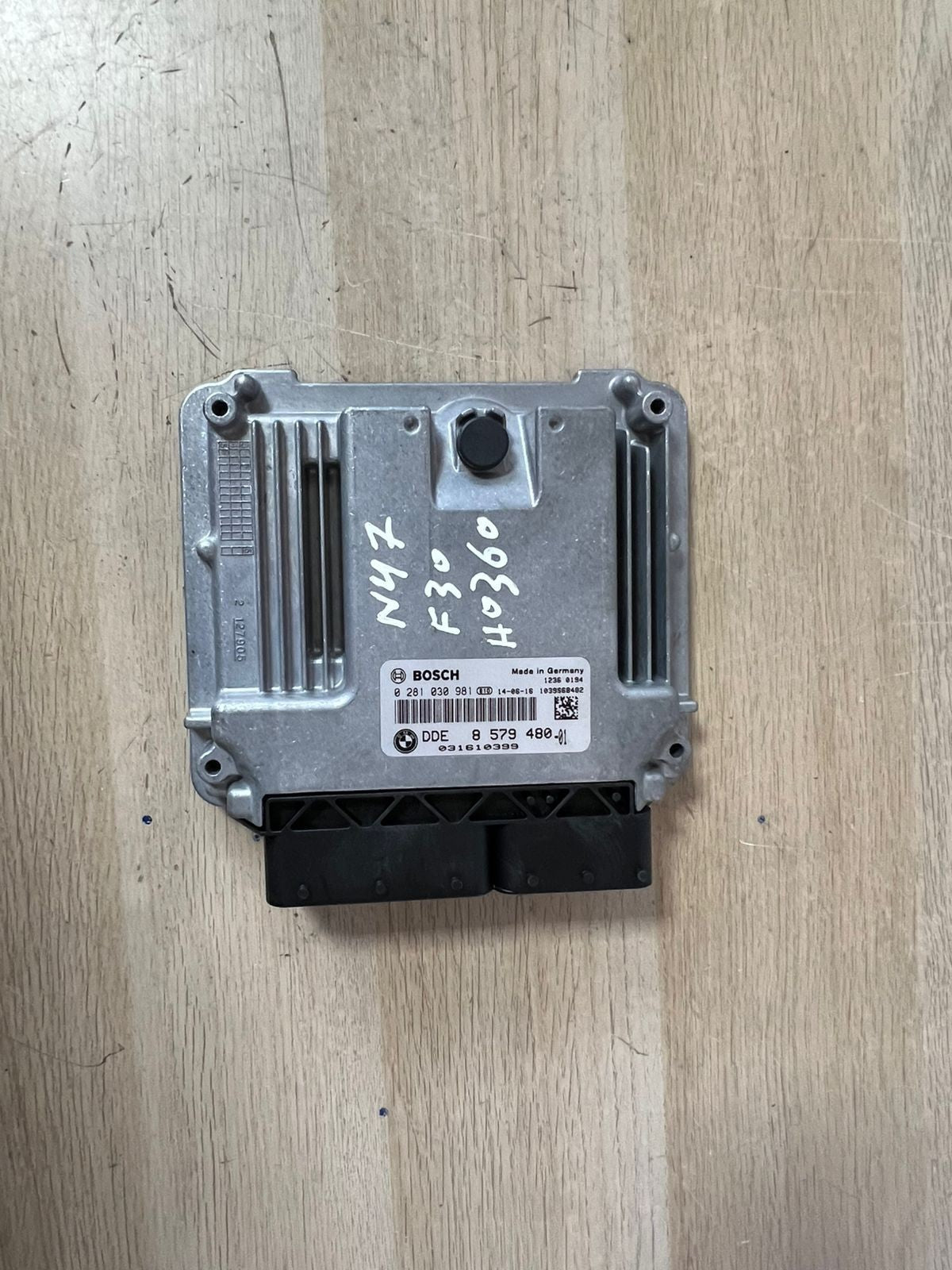 BMW OEM N47N F30 ENGINE CONTROL UNIT DDE ECU SET 8579480 +KEY+START BUTTON