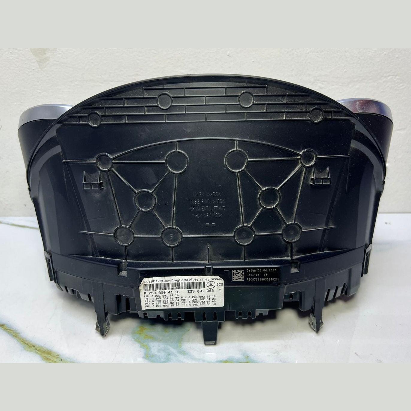 14-20 Mercedes-Benz W253 GLC AMG Instrument Cluster Speedometer A253 9004101 OEM
