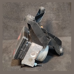 قم بتحميل الصورة إلى عارض الصور، BMW X1 F48  ANTI LOCK BREACKING SYSYTEM MODULE  PUMP 6877109  (N159)  -6877110