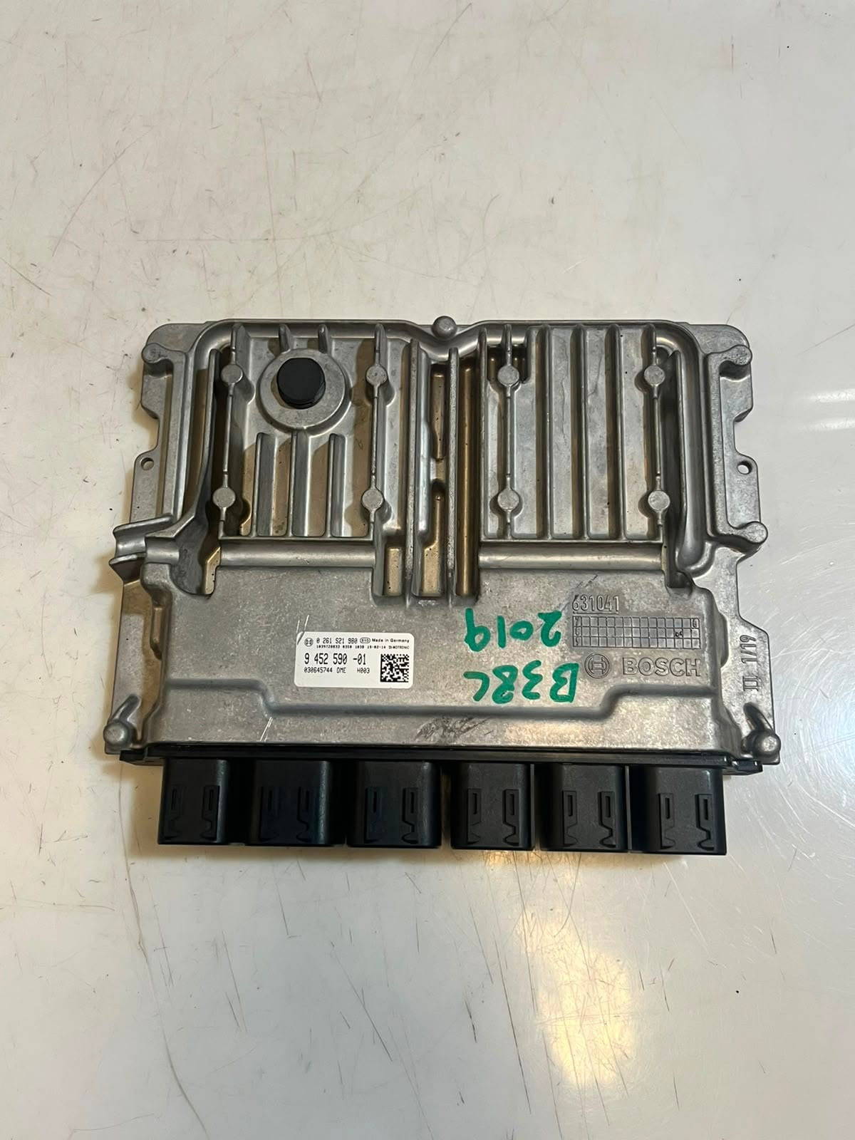 2015-2020 BMW X1 F48 F46 B38 Engine Control Unit ECU ONLY DME 9452590 OEM