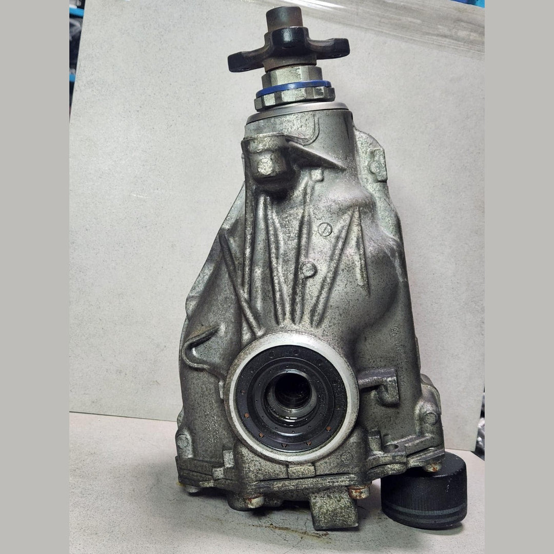 2012 BMW 528i Rear Differential 7584444 F10 528i 535i and F06 F12 650i R 3.23