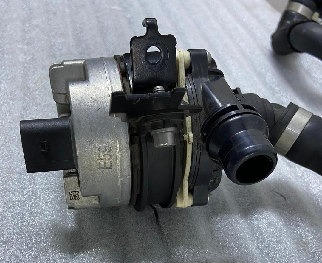 OEM BMW G80 M3 3 SERIES AUXILIARY WATER PUMP & COOLANT PIPE HOSE 5A30246
