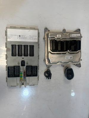 2015 BMW 3' F30 N26 328I Engine Control Module ECU SET DME FEM 8639594 OEM