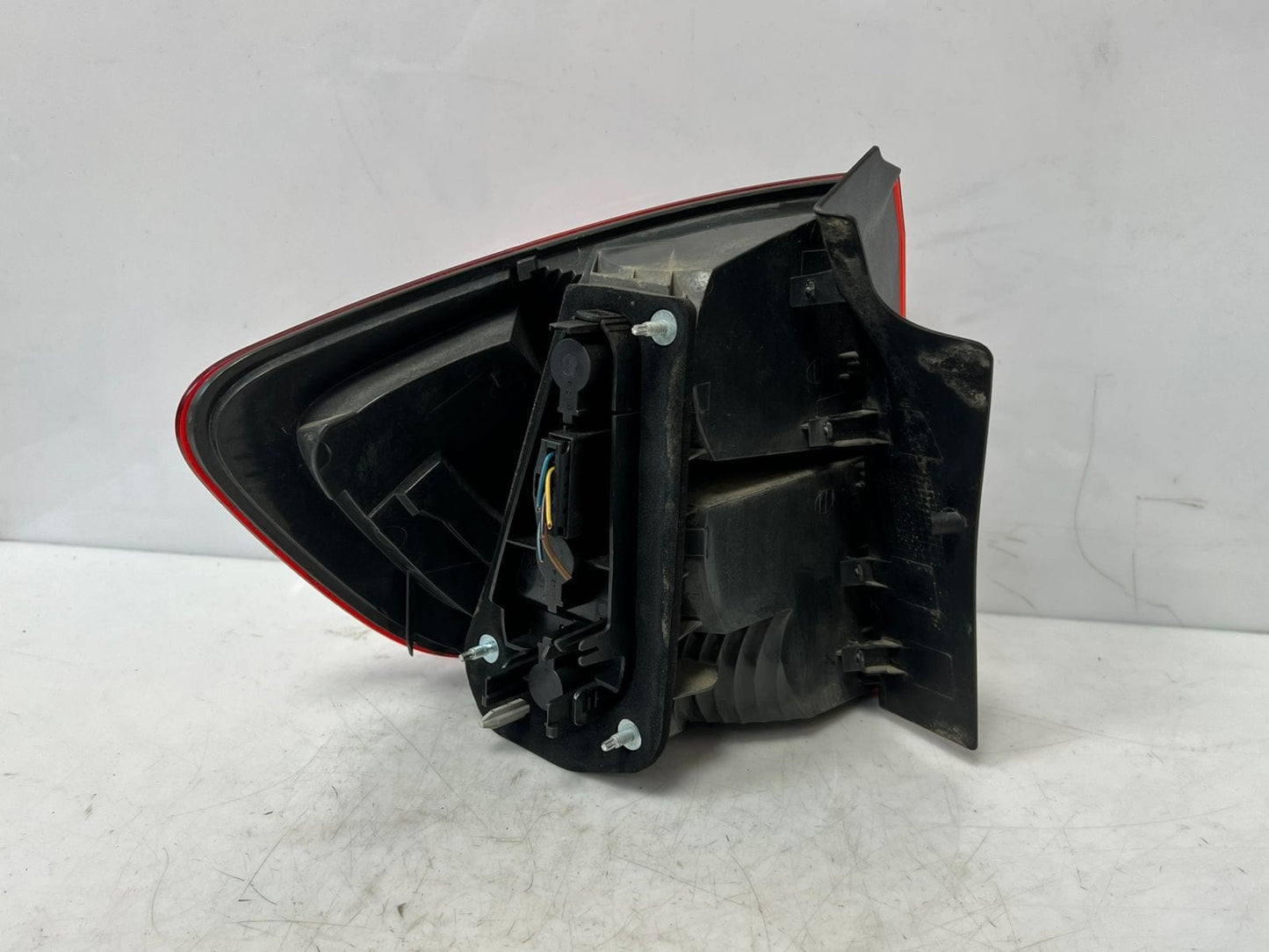 2010-2015 BMW X1 E84 Rear Right SIDE Tail Light 2990110 OEM
