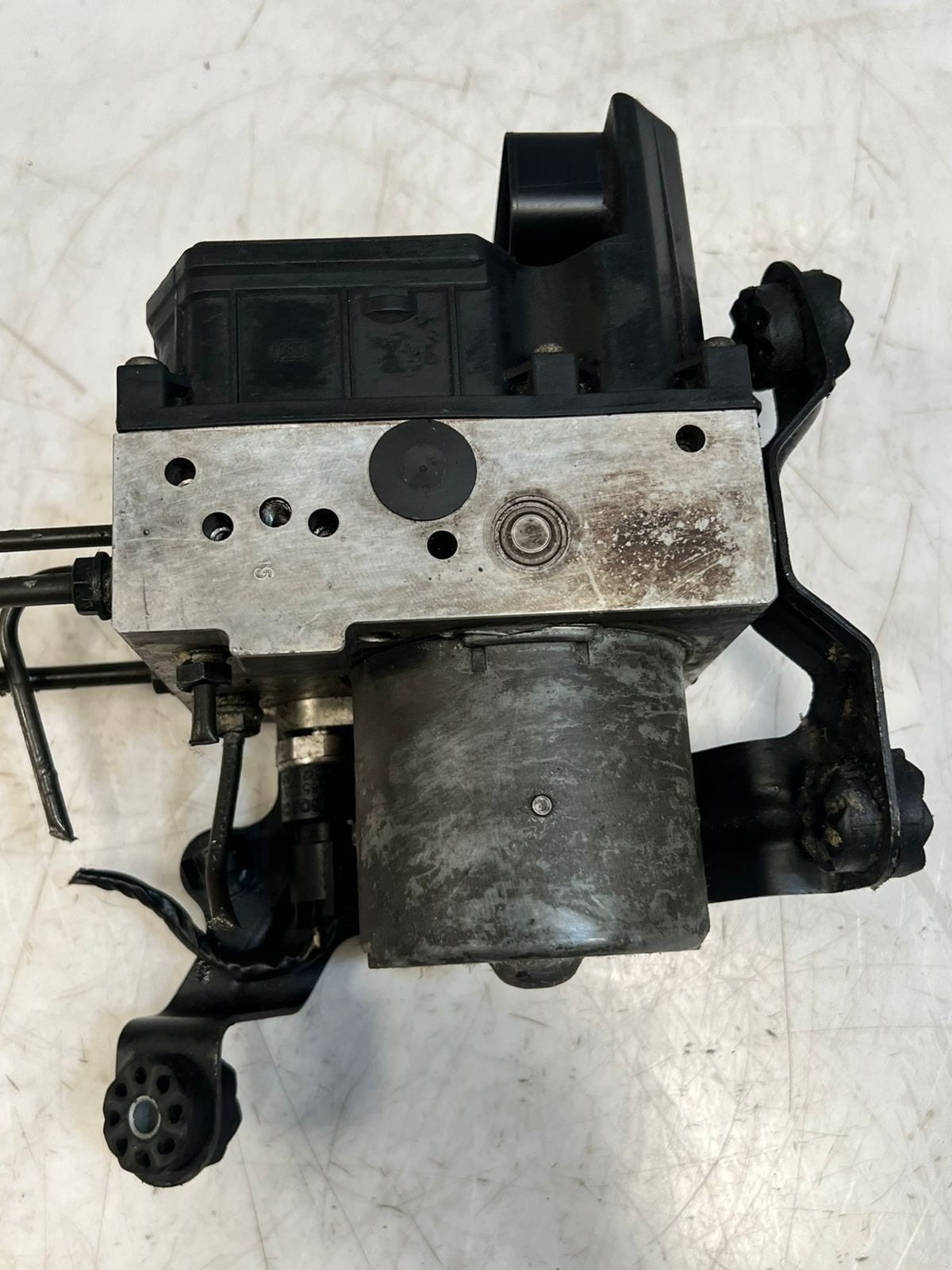 2000-2001 BMW X5 E53 Abs Pump anti-lock brake system Module 6758628 OEM