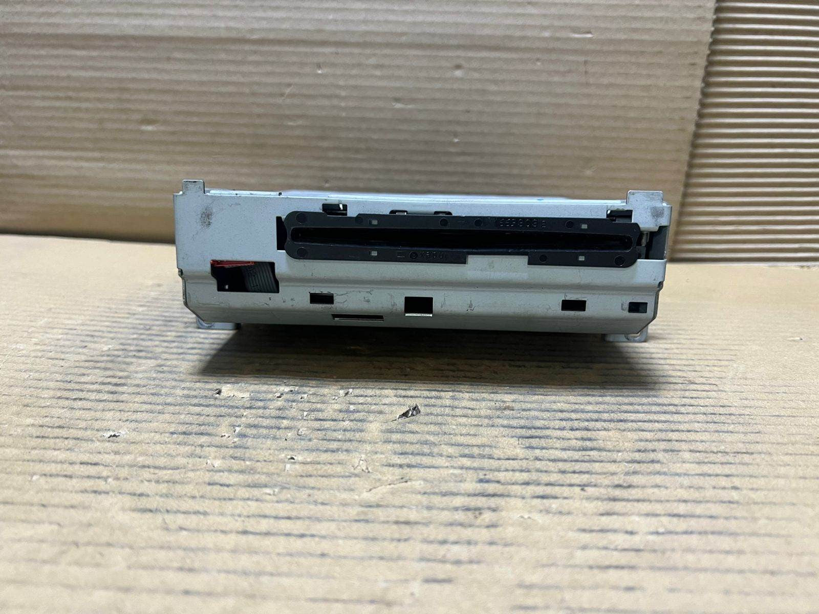 2007-2010 BMW X5 E70 E71 and X6 Audio System Controller Professional 9195753