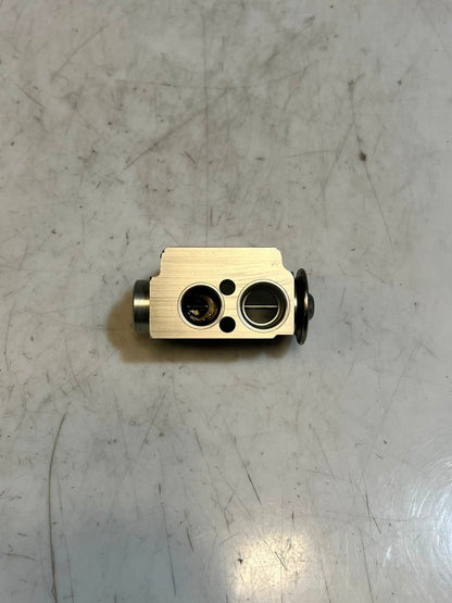 2008-2013 BMW 3 Series E90 E91 E92 F25 N47 M3 A/C Expansion Valve 9182512 OEM