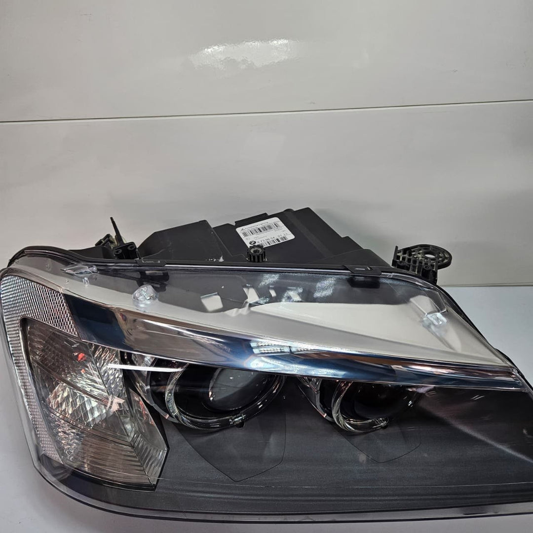 2011-2014 BMW X3 F25 Headlight Right Side 8739654 XENON 