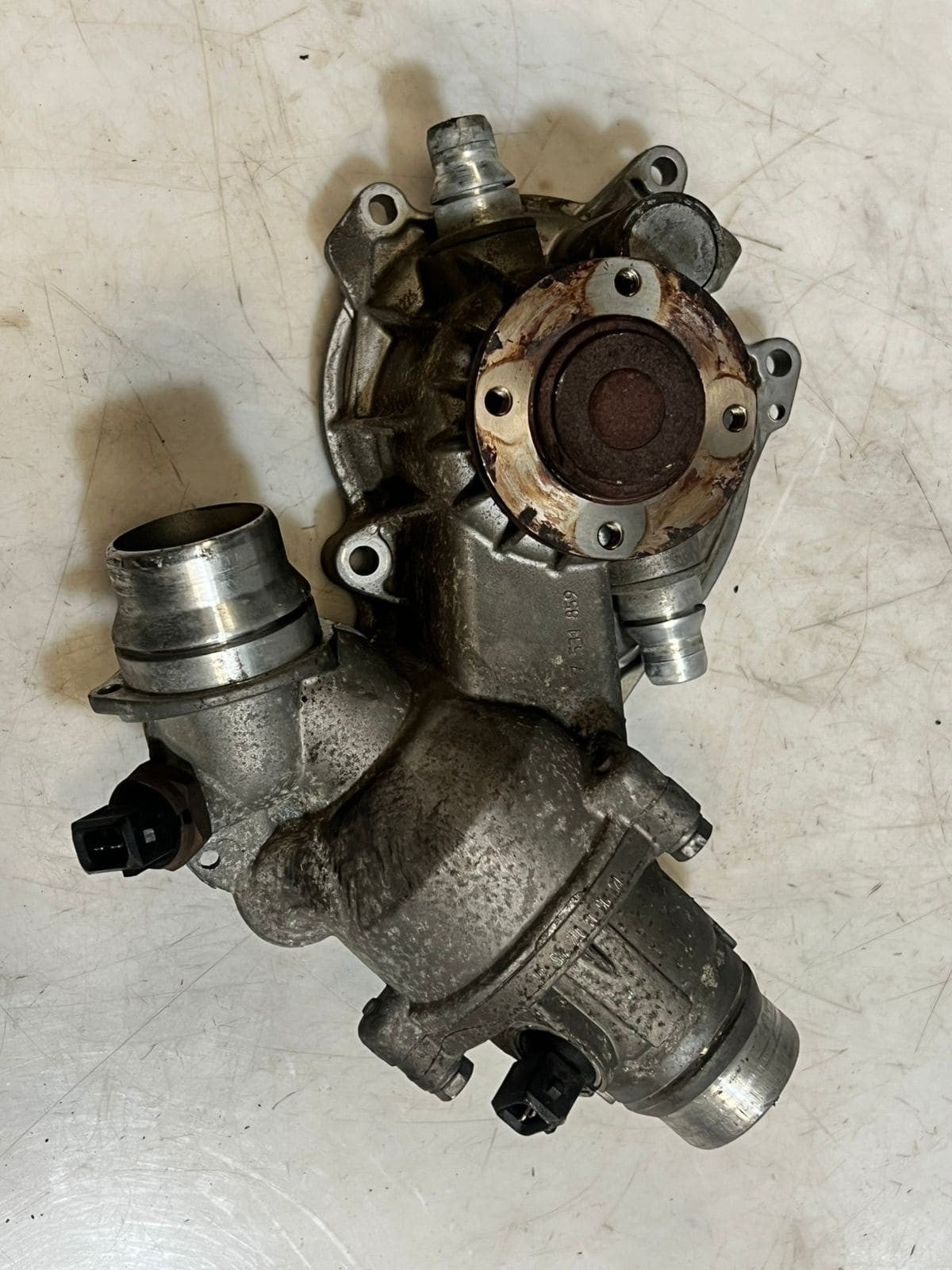 2006-2010 BMW X5 4.8L 5 Series E60 E61 550i E63 E65 Water Pump 7531859 OEM