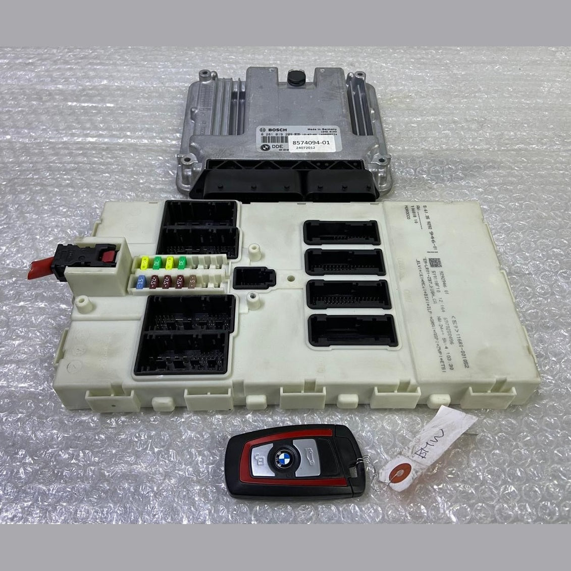 OEM BMW F20 F30 N47 ENGINE CONTROL UNIT DDE ECU SET 8574094 BOSCH