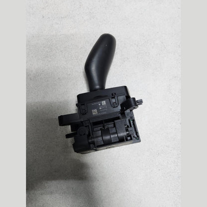 2016-2019 BMW 740i Gear Selector Switch 6825608 740i G11 G12 RHD