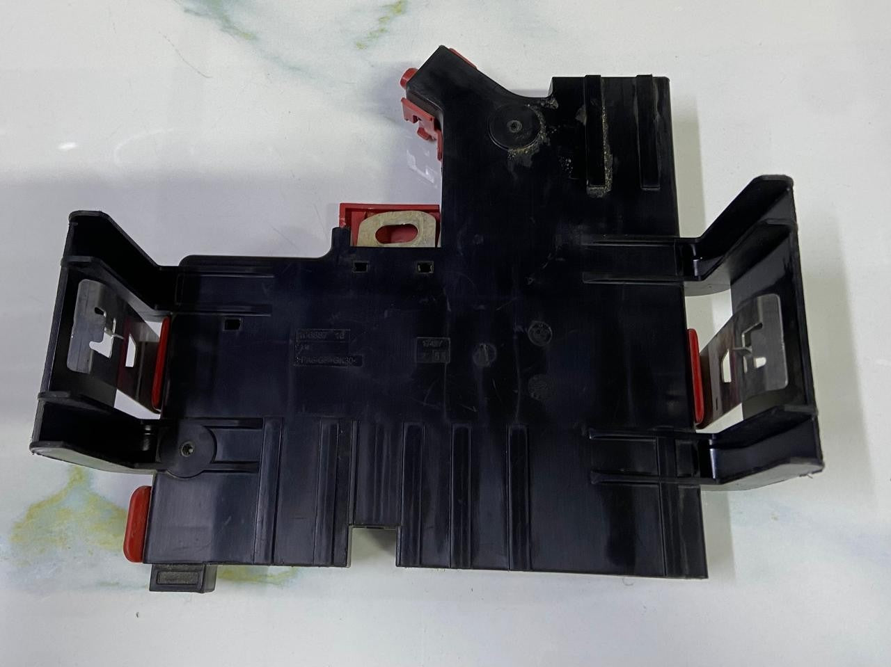 OEM BMW F10 F06 F12 F13 Battery Terminal Distribution Fuse Box 9240490