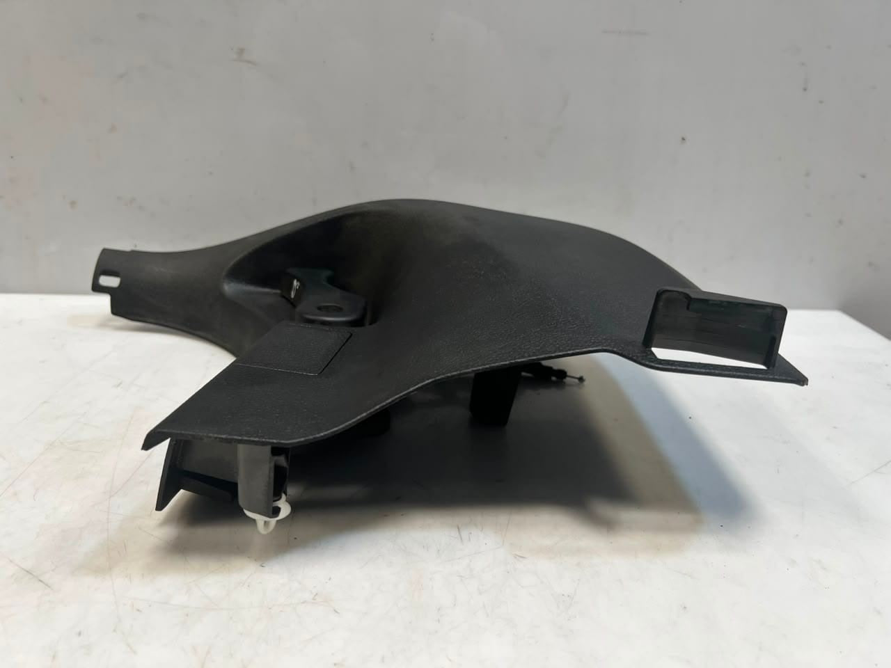 2012-2018 BMW 320i 3 Series F30 F31 F36 M3 F80 Footwell Trim Panel 722196R OEM