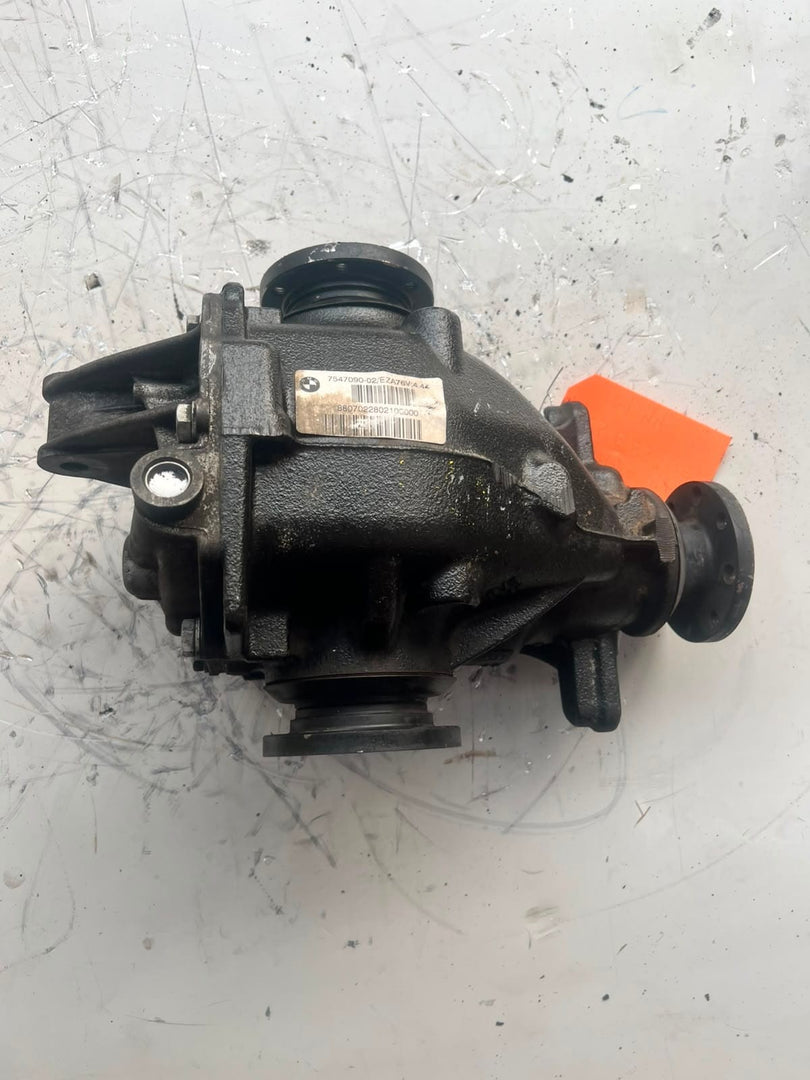 2007-2010 BMW X3 E83 Rear Differential 7547090 RATIO 4.44 