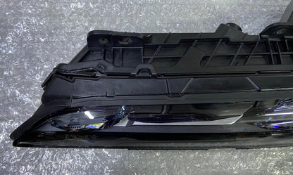 OEM BMW 7 Series G70 Headlight Upper LED Front 9879935 left Side