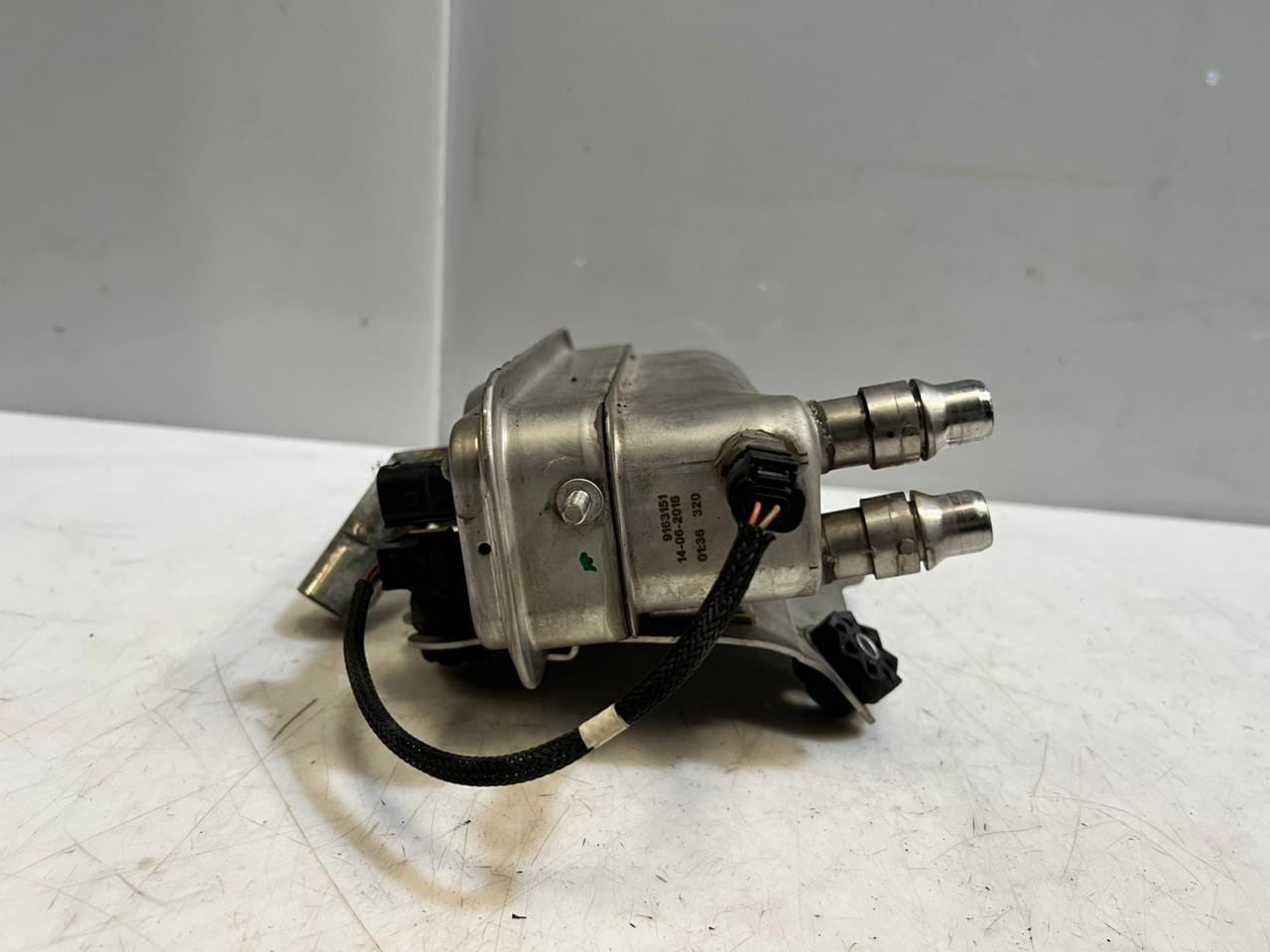BMW F45 B38 2' Auxiliary Electrical Coolant Water Heater Hybrid 9371799 OEM