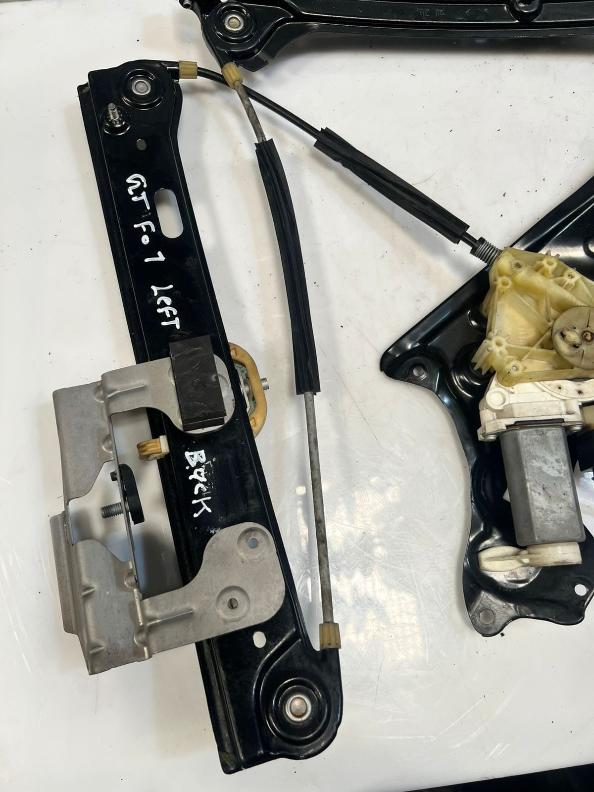 2013-2019 BMW 650i F07 Gran Coupe Rear Left Door Window Regulator Motor 7275399