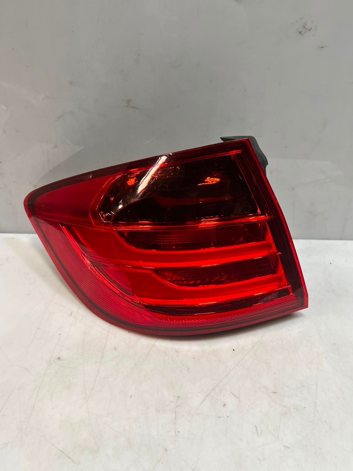 BMW 3 Series F31 Rear Tail Light Lamp Left Outer Rear LCI 7259901 OEM