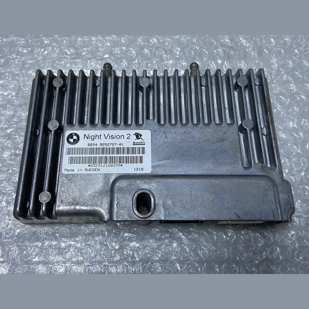 OEM BMW 5 7 F01 F02 F06 F10 F11 Night Vision Camera Control Unit Module 9252727