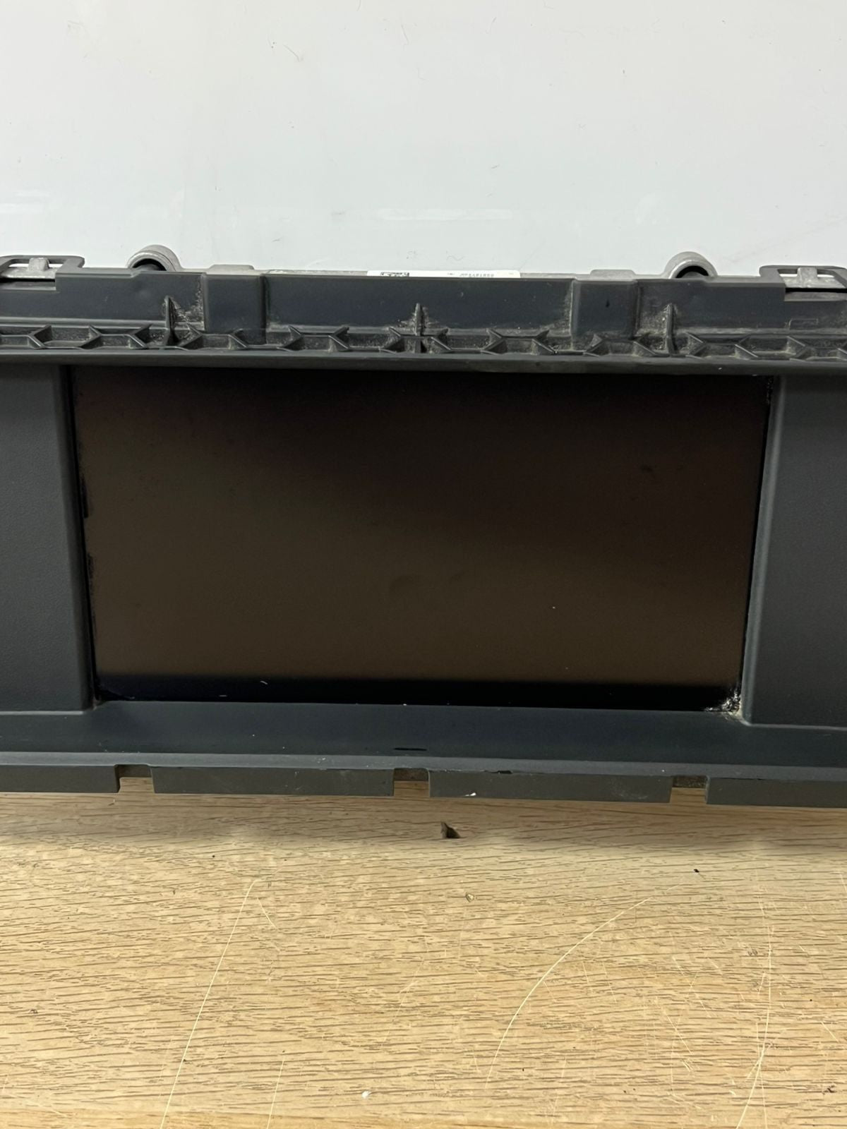 2010-2017 X3 F25 and X4 F26 models. 6.5 inch MMI navigation display 9294309