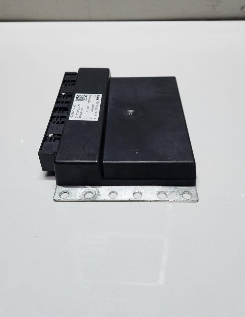 2020-2022 BMW 740i Air Suspension Control Module 6898966 7 Series G11 G12 G32   