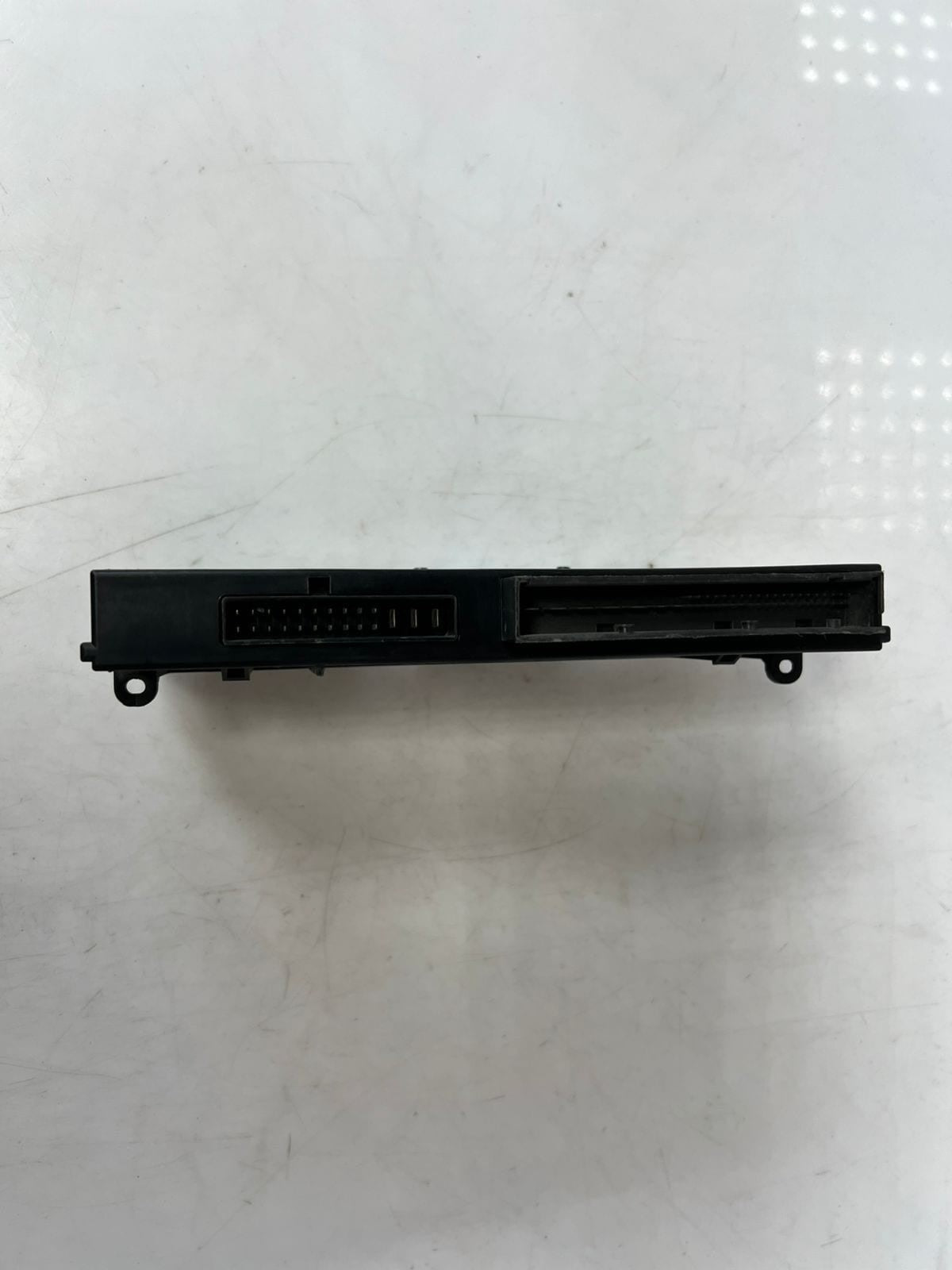 BMW E87, E90, and E81 1 Series Body Control Module BCM 9176882 OEM