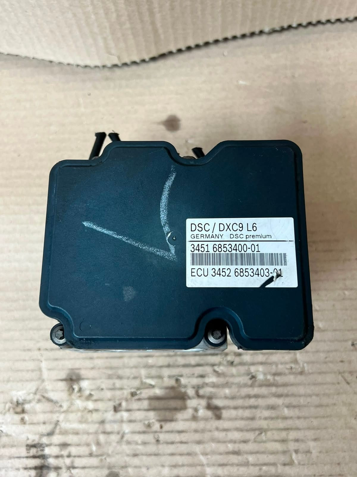2012-2016 BMW F10 F11 F01 F13 535i ABS Pump Anti-Lock Brake Module 6853400