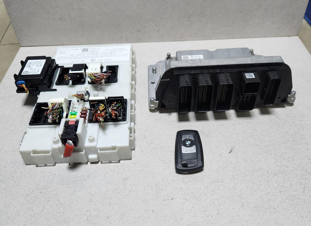 BMW Engine Control Unit 8691836 2 Series F22 218i B38B15A ECU SET 