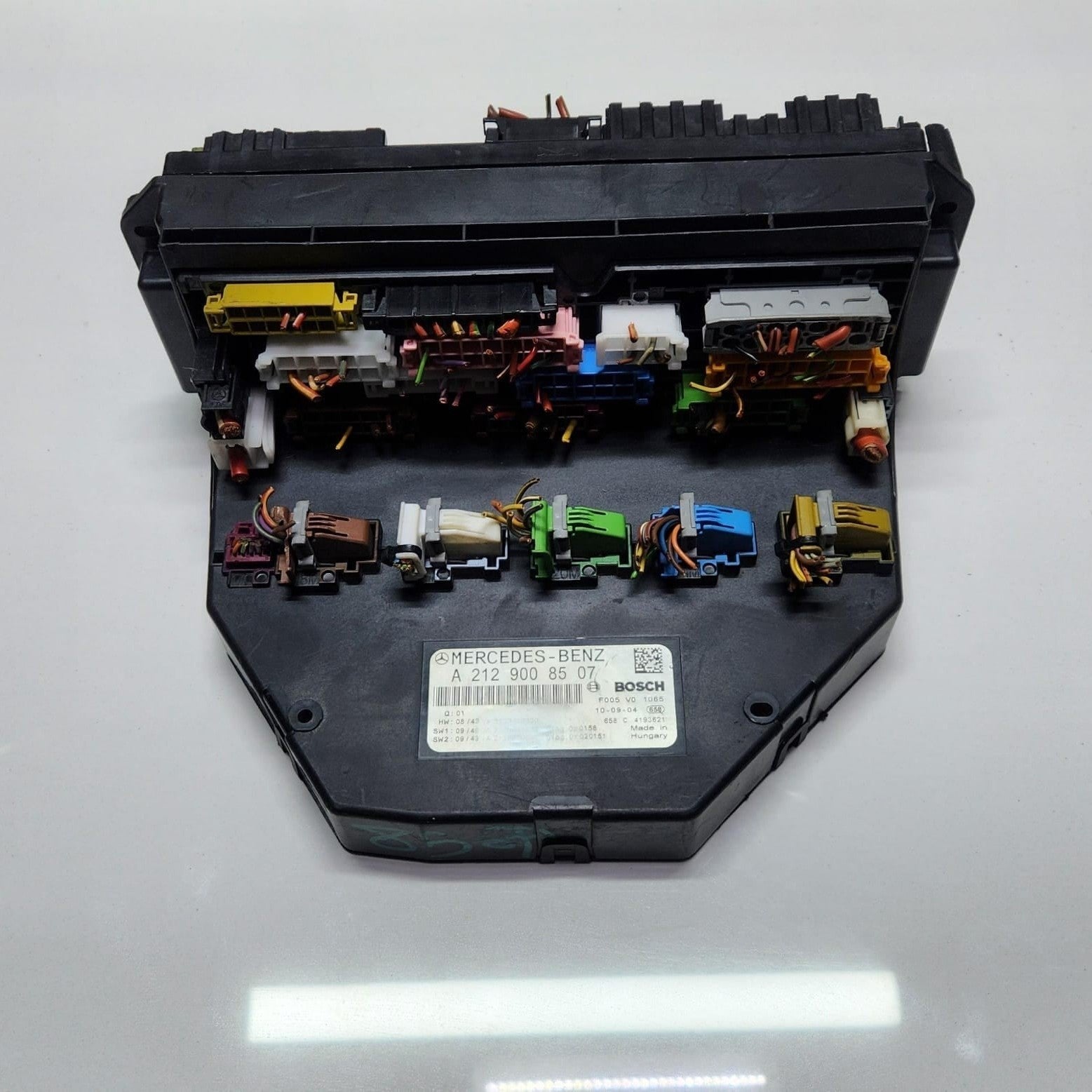 2009-2013 Mercedes-Benz E350 SAM Control Unit Fuse Box A2129008507 W212 OEM