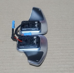 Bild in die Galerieansicht laden, BMW X1 F25 STEERING SHIFTER WHEEL PADDLES - 9242983