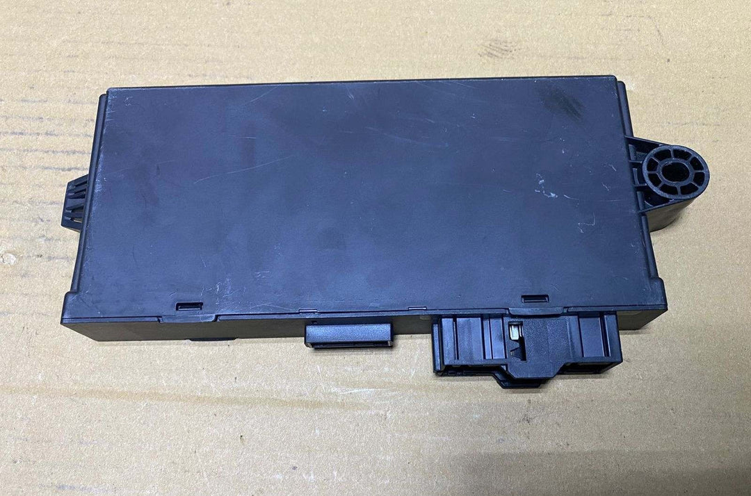 2007-2013 BMW X5 Ignition Switch Keyless Control Module 6943833