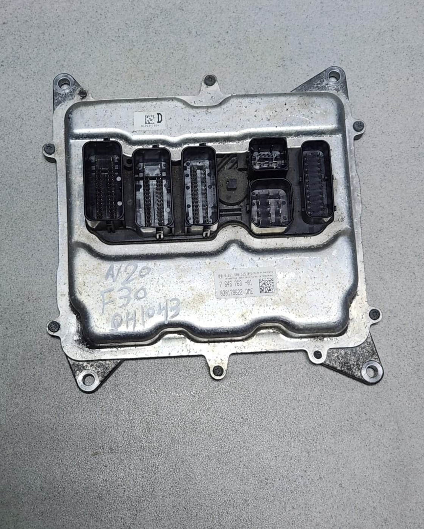 2012-2018 BMW 320i Engine Control Unit 7646763 F25 F30