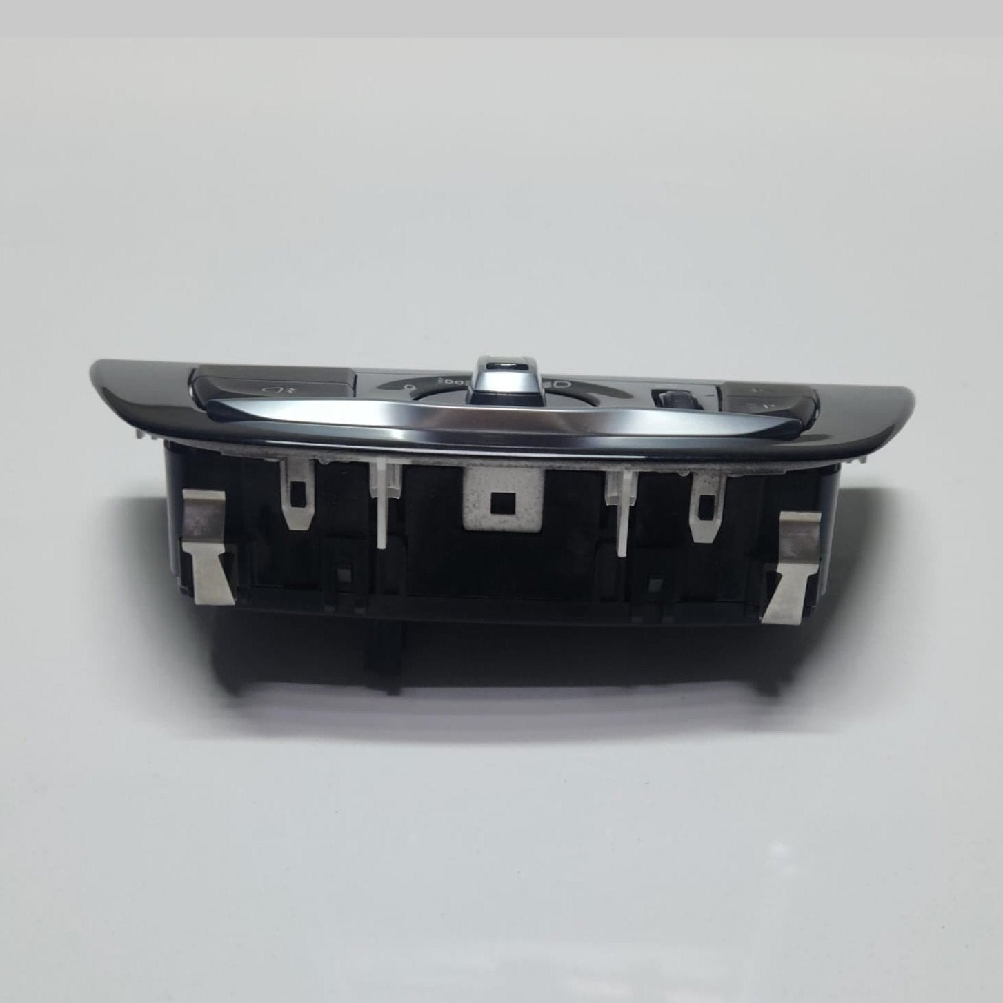 2017-2020 BMW 540i Headlight Switch 9493733