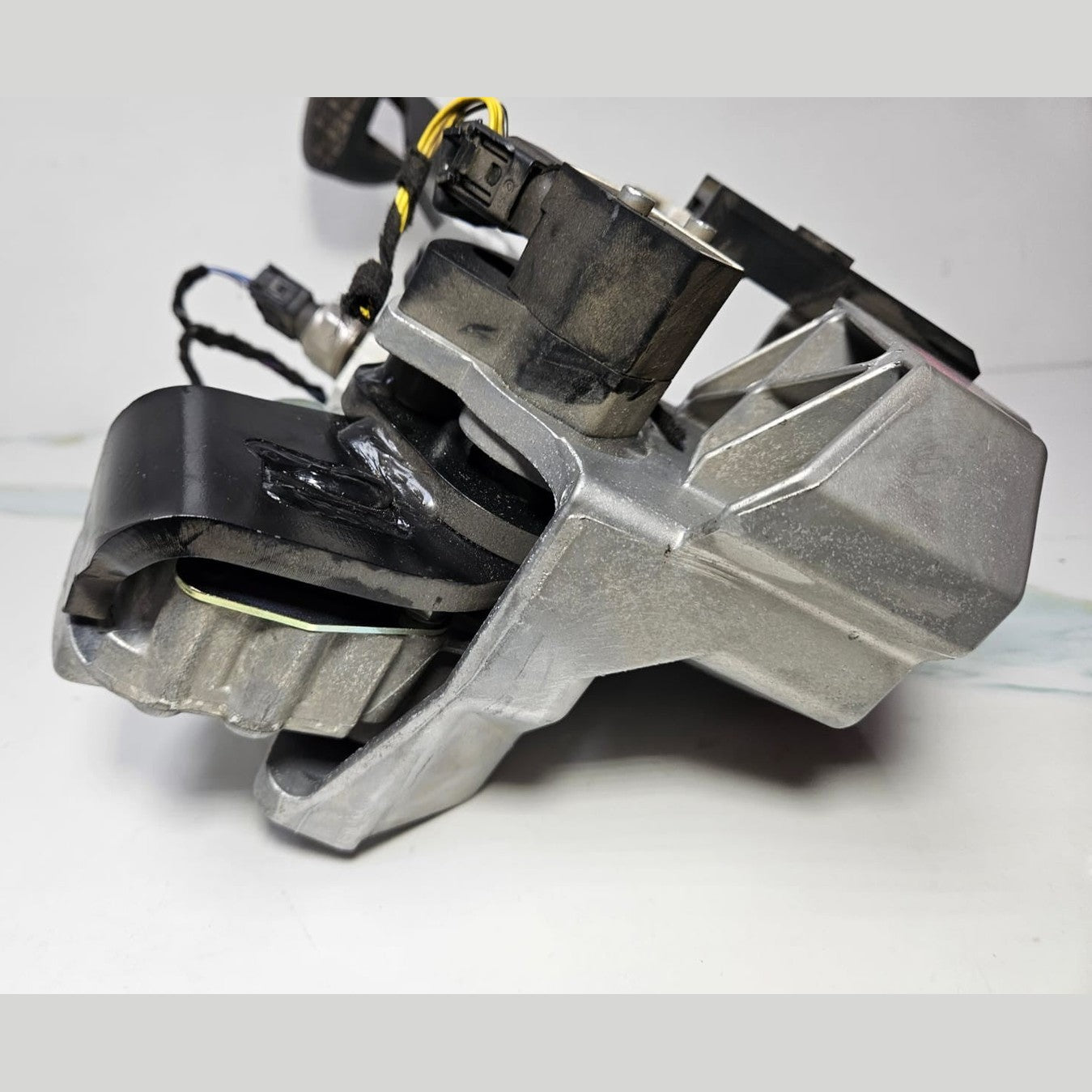 10-15 Mercedes-Benz W212 E-Class Hybrid Brake Pedal Assembly A212 2900301 OEM