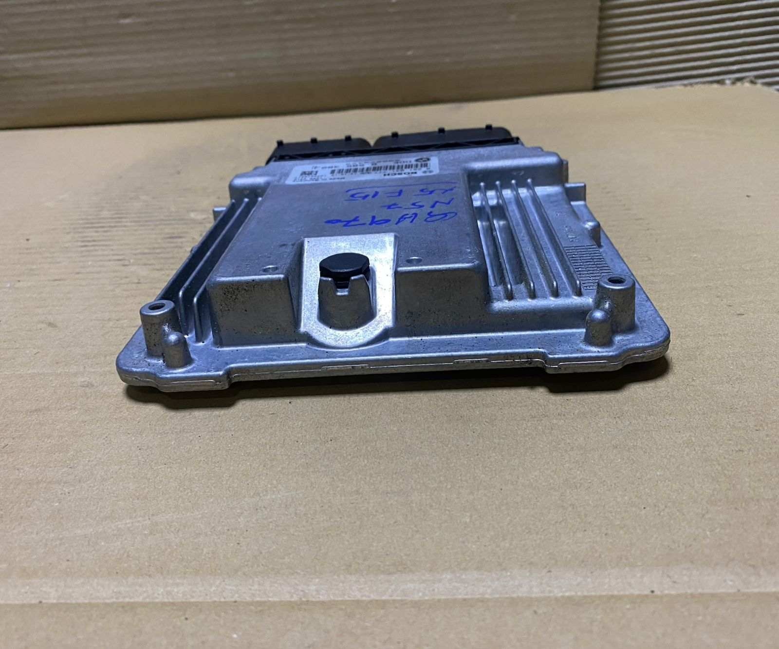 2014-2018 BMW X5 F15 F30 330d F32 430d F34 diesel Engine Control Unit 8585380 