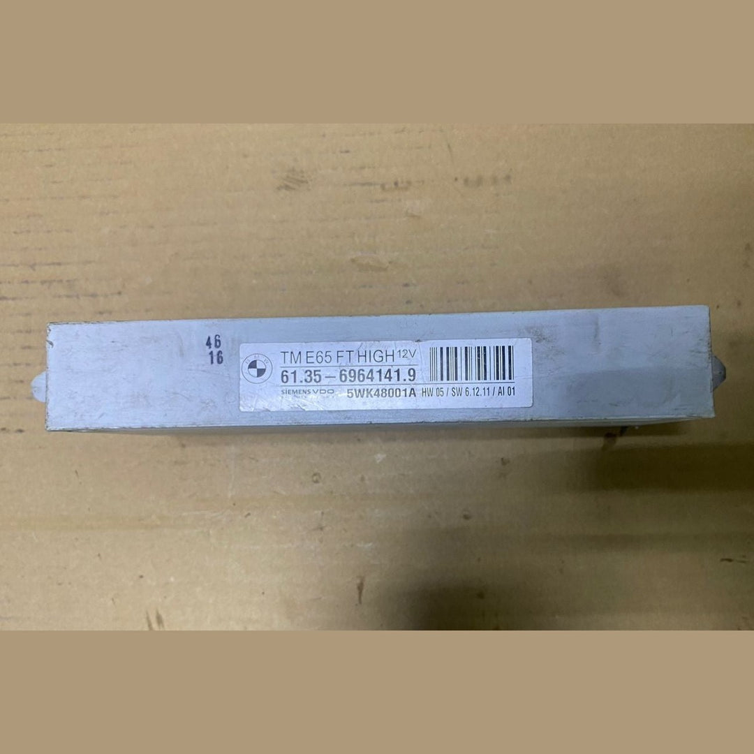 2004-2005 BMW 745i Door Control Module 6964141 7 Series E65 E66