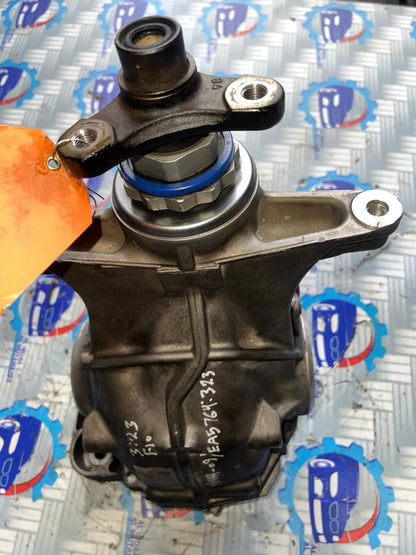 2012 BMW F06 F10 F12 F05 Rear Differential Gear Carrier 3.23 Ratio OEM 7584444