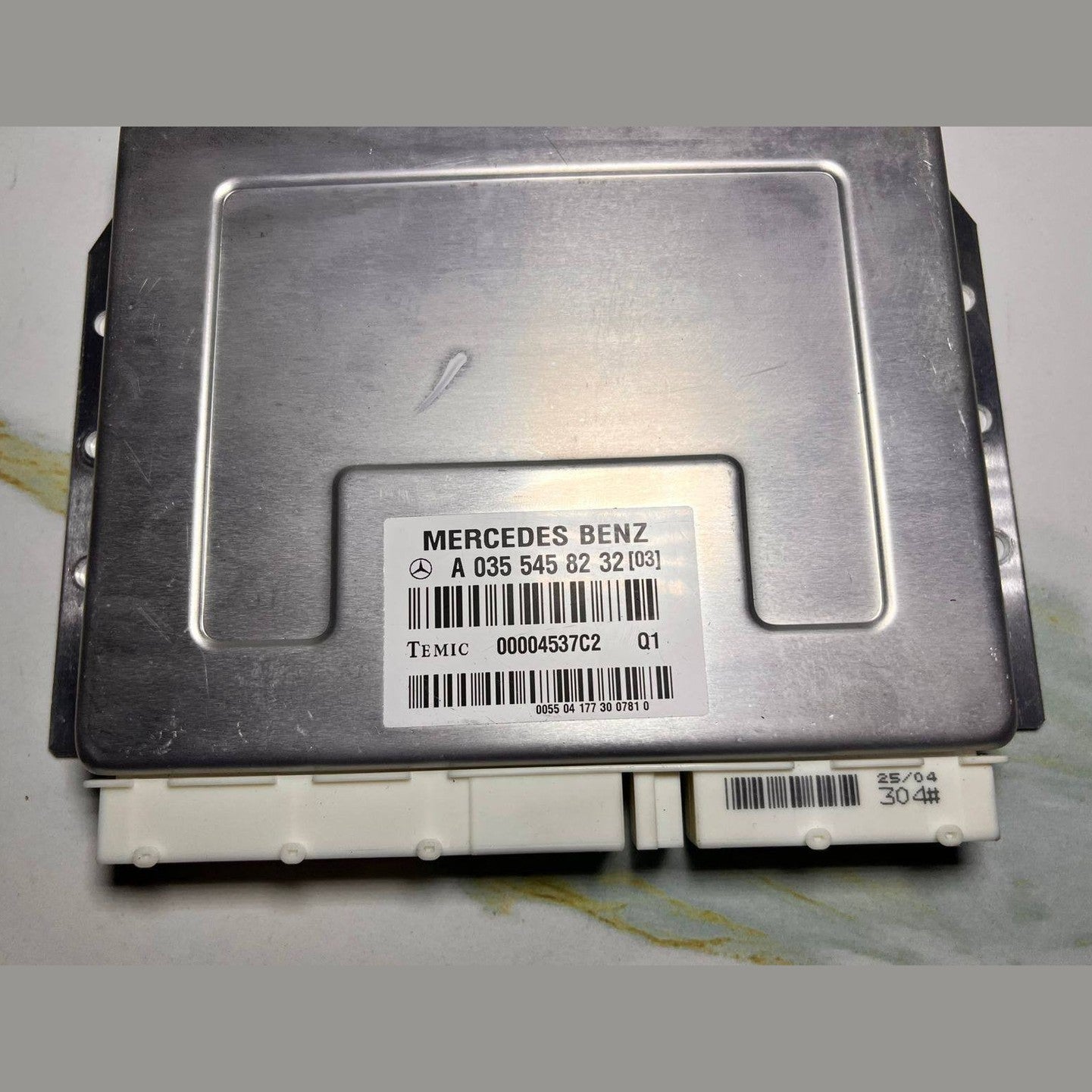 2005 Mercedes-Benz W211 E500 Suspension Control Module A 035 545 82 32