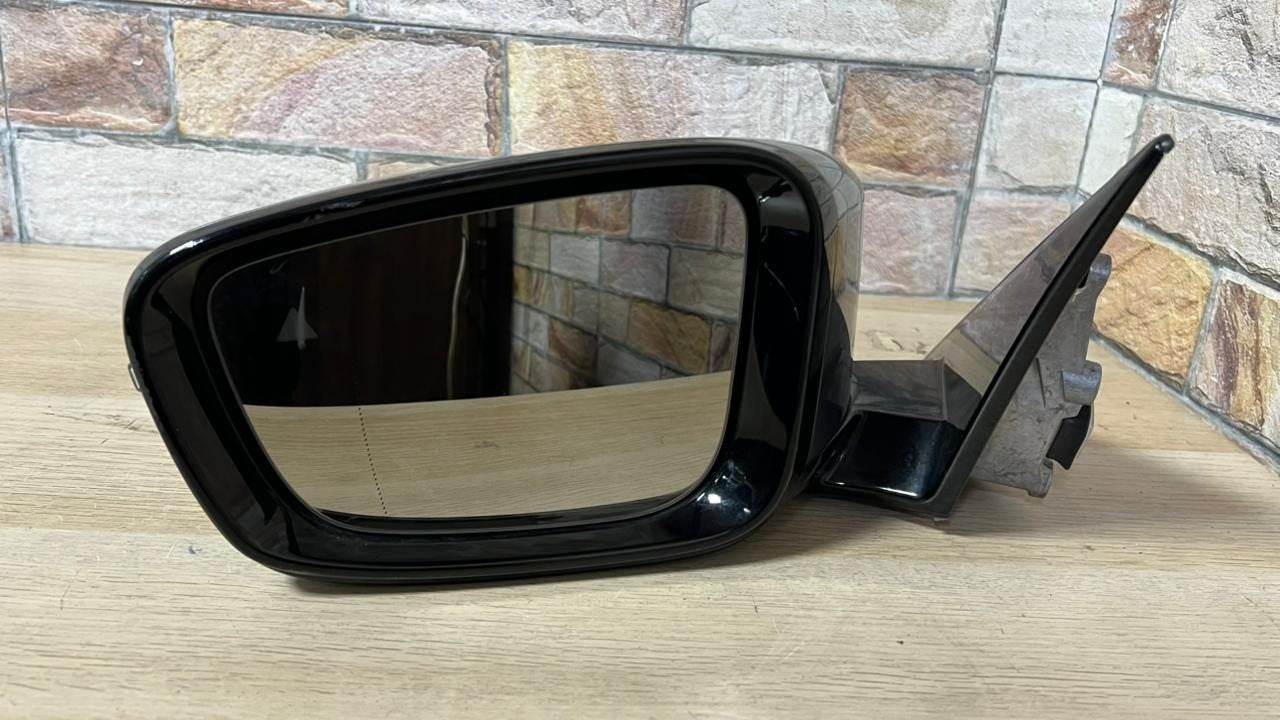 2016-2019 BMW 550i G30 RHD PASSENGER Side View Mirror 046412 CAMERA BLIND SPOT