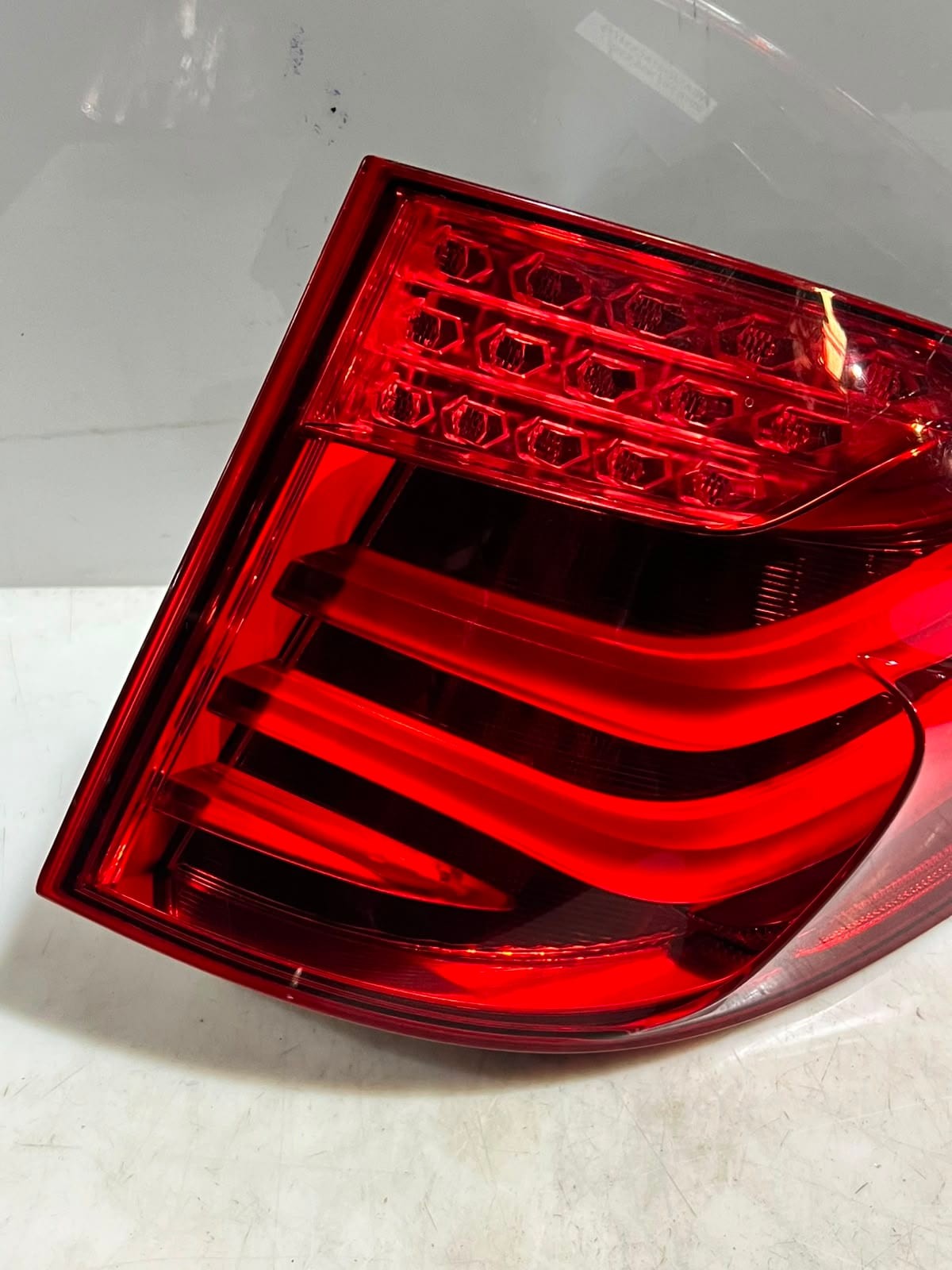 2010-2013 BMW 5' 535i GT F07 N55 Rear RIGHT Tail Light BACK LIGHT 89091990 RHD