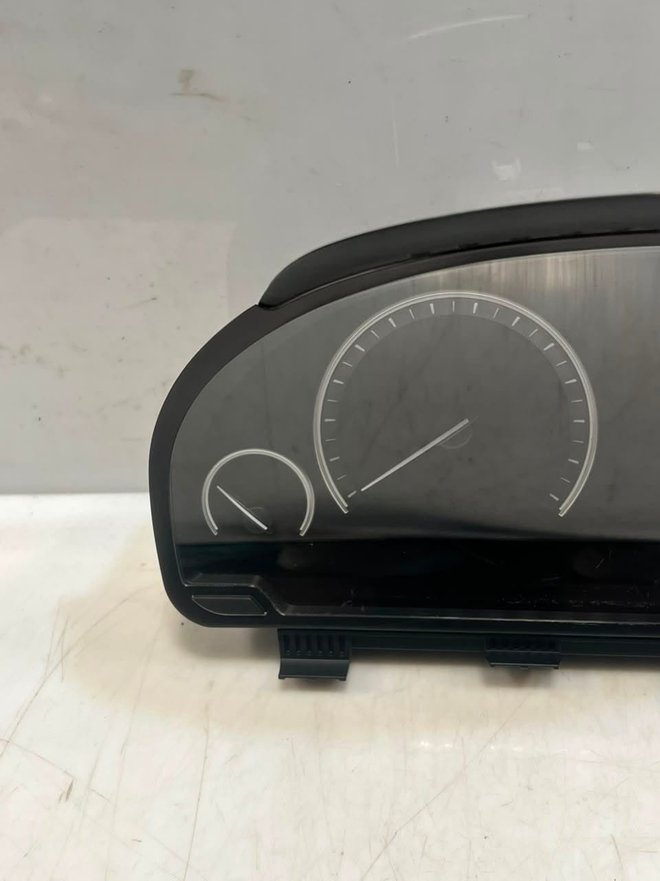 2010-2015 BMW 740i 7' F01, F02, F10 Instrument Cluster Speedometer Gauge 6805238