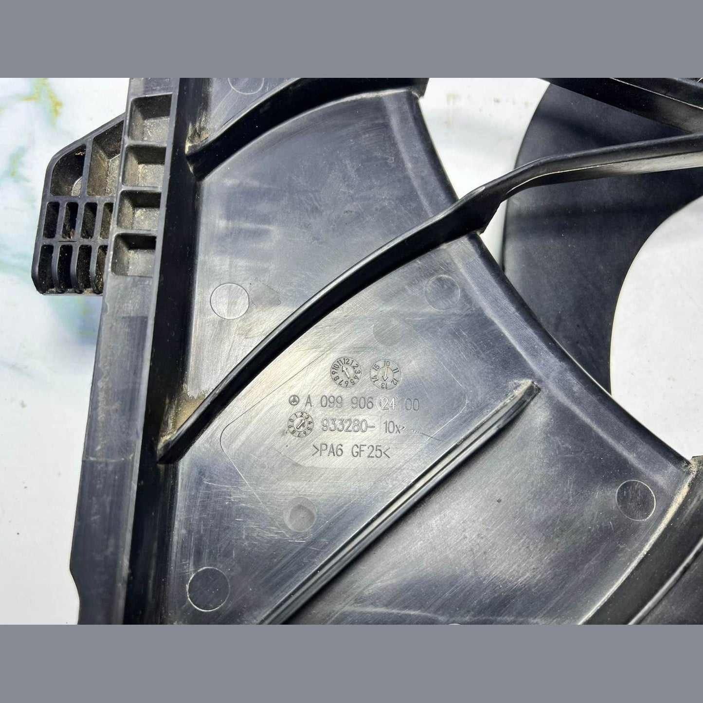 Mercedes-Benz Engine Cooling Fan Assembly A 099 906 24 00