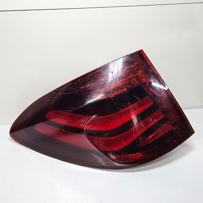 OEM BMW 5 GT F07 Fender right Tail Light 7199642