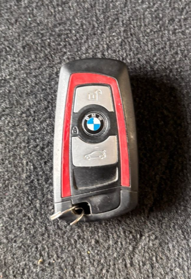 BMW 1 F20 PRE LCI 118i  N13B16A  ENGINE CONTROL UNIT ECU KEY LOCK SET - 8610484