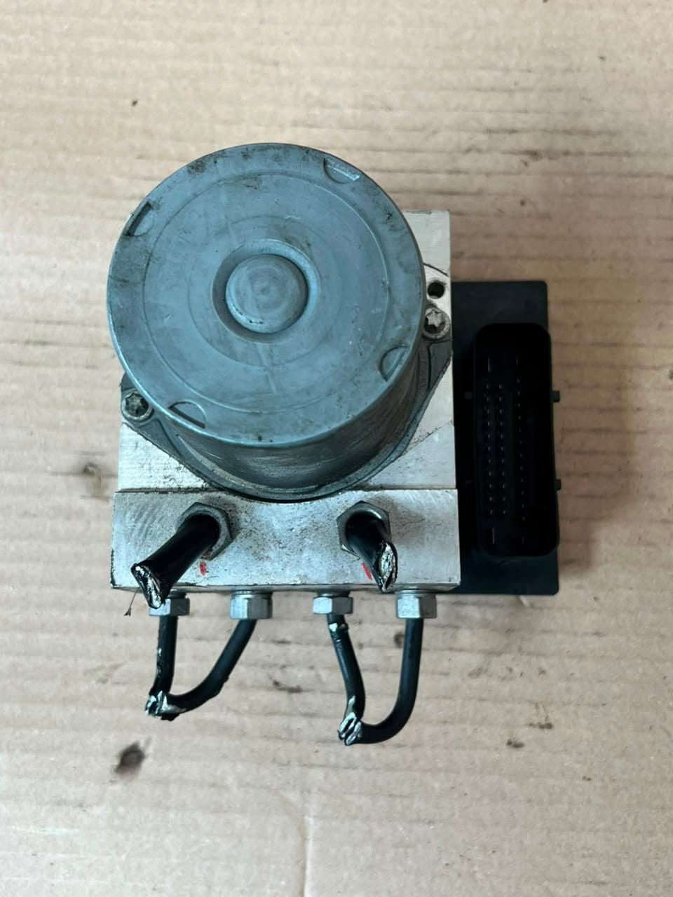 2004-2008 BMW X3 E83 ABS ANTI LOCK Pump Control Module 3414641 OEM