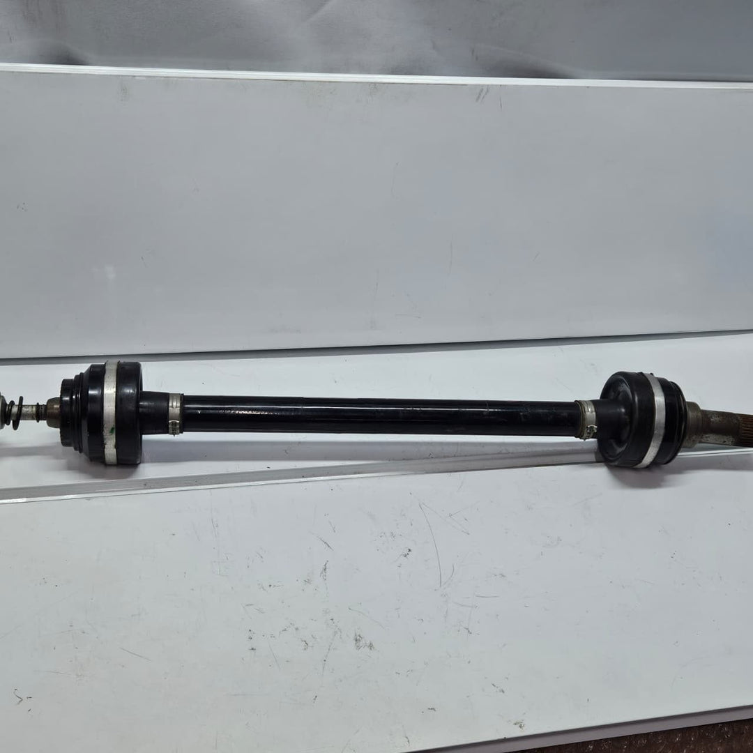 2016-2022 BMW 750i M760i xDrive Axle Shaft Rear Left 8639453