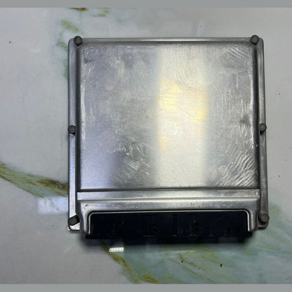 1999-2005 Mercedes-Benz C230 Engine Control Module A1121533179 W211  R129 SL320