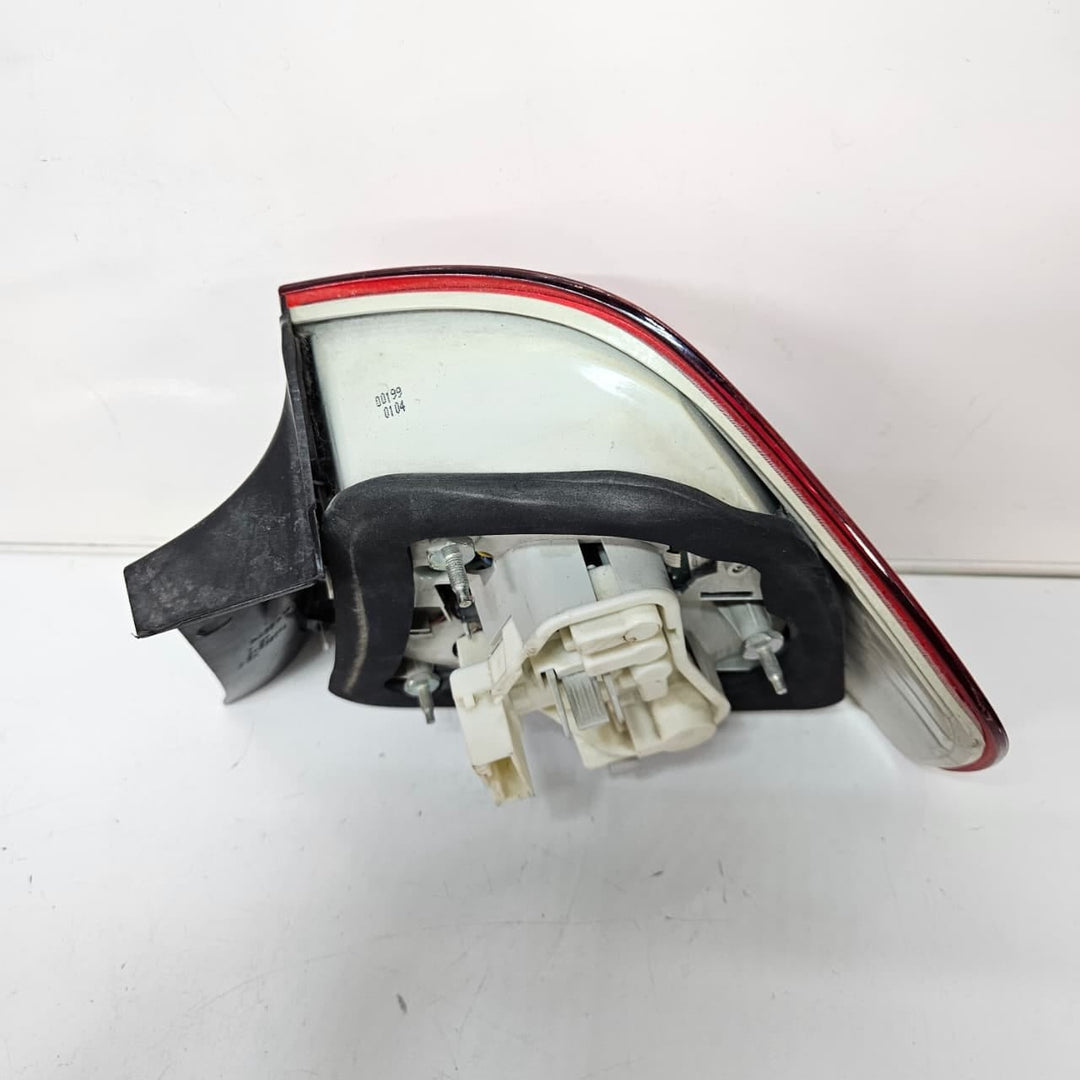 4871731-2008-2011 BMW 3 Series E90 E91 LCI 328i Rear Taillight Left Side OEM