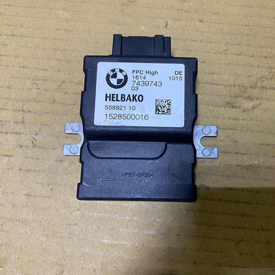 2018 BMW 540i xDrive Fuel Pump Control Unit 7439743 7 Series G11 G12 and 3 Serie